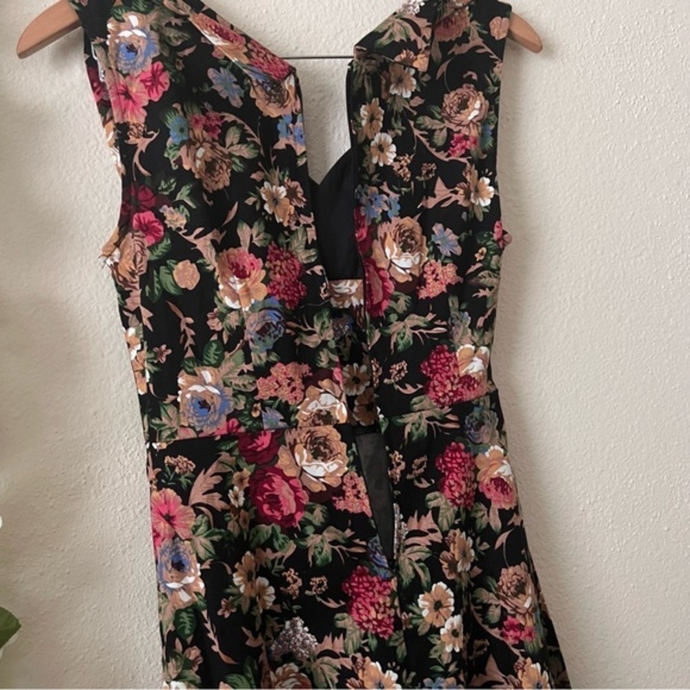 Lindy Bop Pleated Floral Vintage Style Cotton Blend Swing Dress - Picture 8 of 11